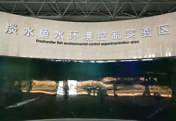 y4.jpg 空气源热水系统